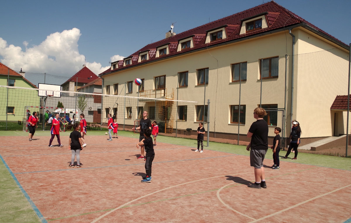 Psychoterapeutická pomoc dětem a mladým lidem umístěným v dětském domově